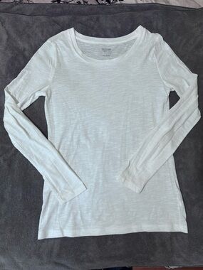 Mossimo Supply Co. White Long-Sleeve Crew Tee